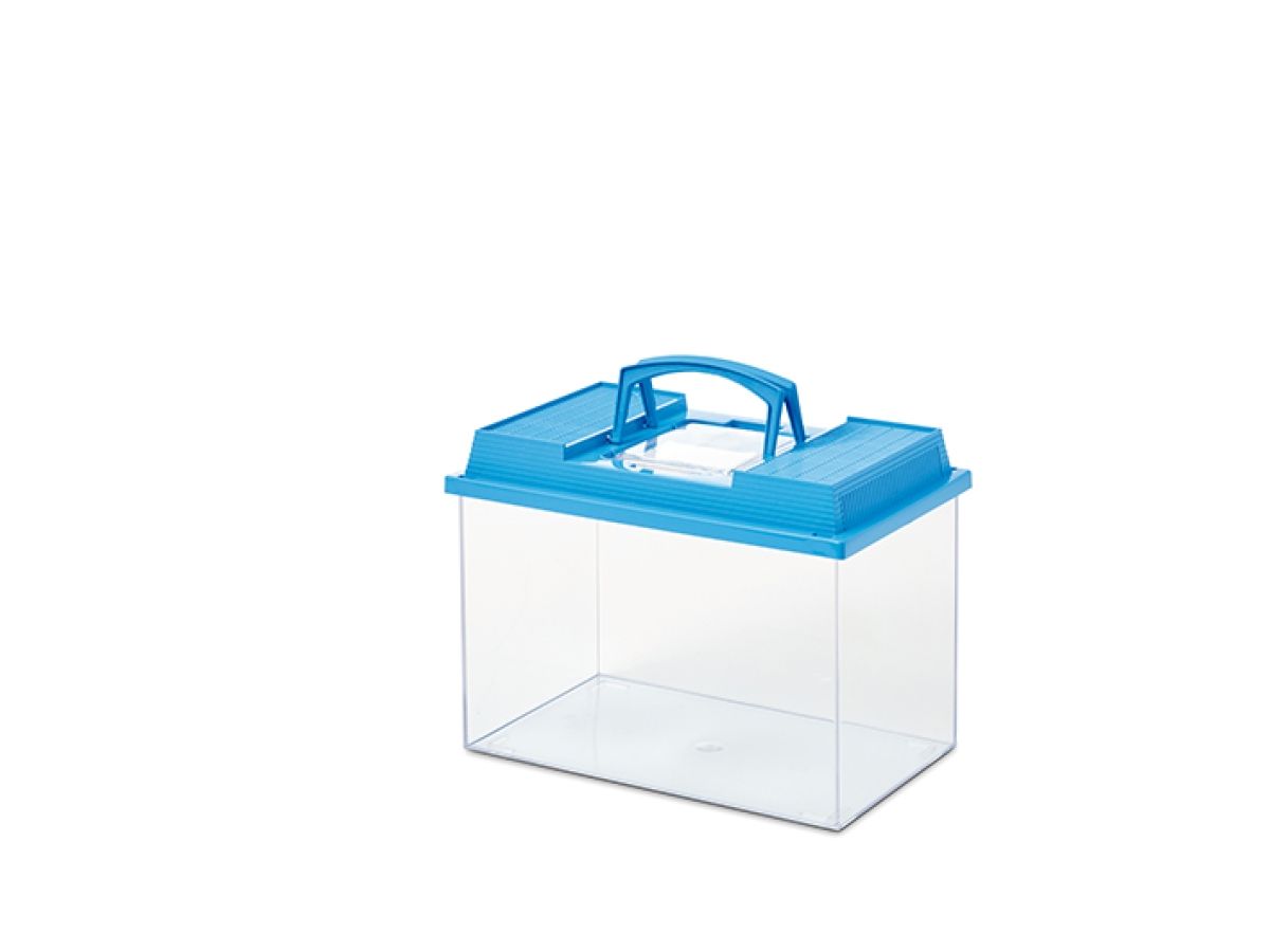 Savic Fauna Box 6.0 L – transparent plastic terrarium with ventilated lid for small animals.