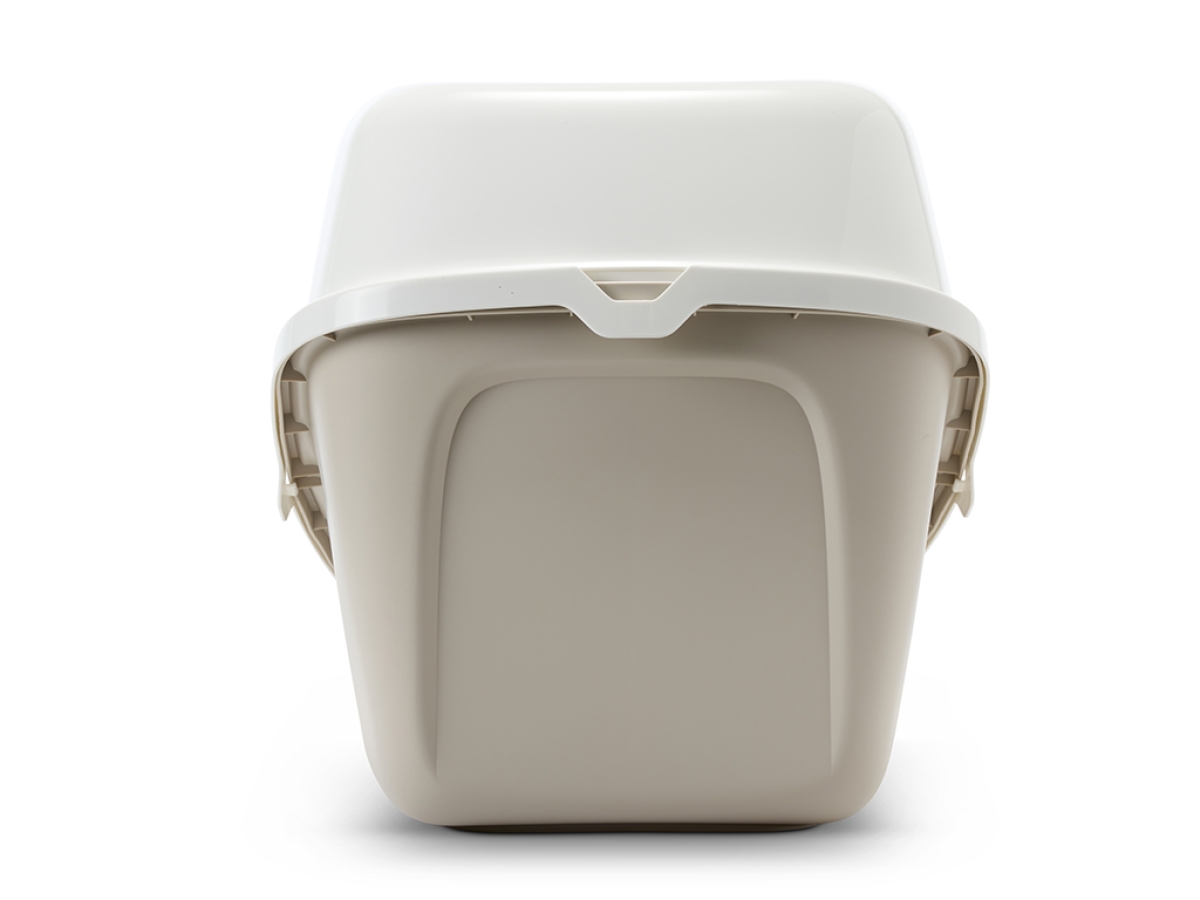 Savic Nestor Giant extra-large cat litter box in white and mocha, swing door, filter compartment lid, 75.5 × 56 × 55.5 cm.