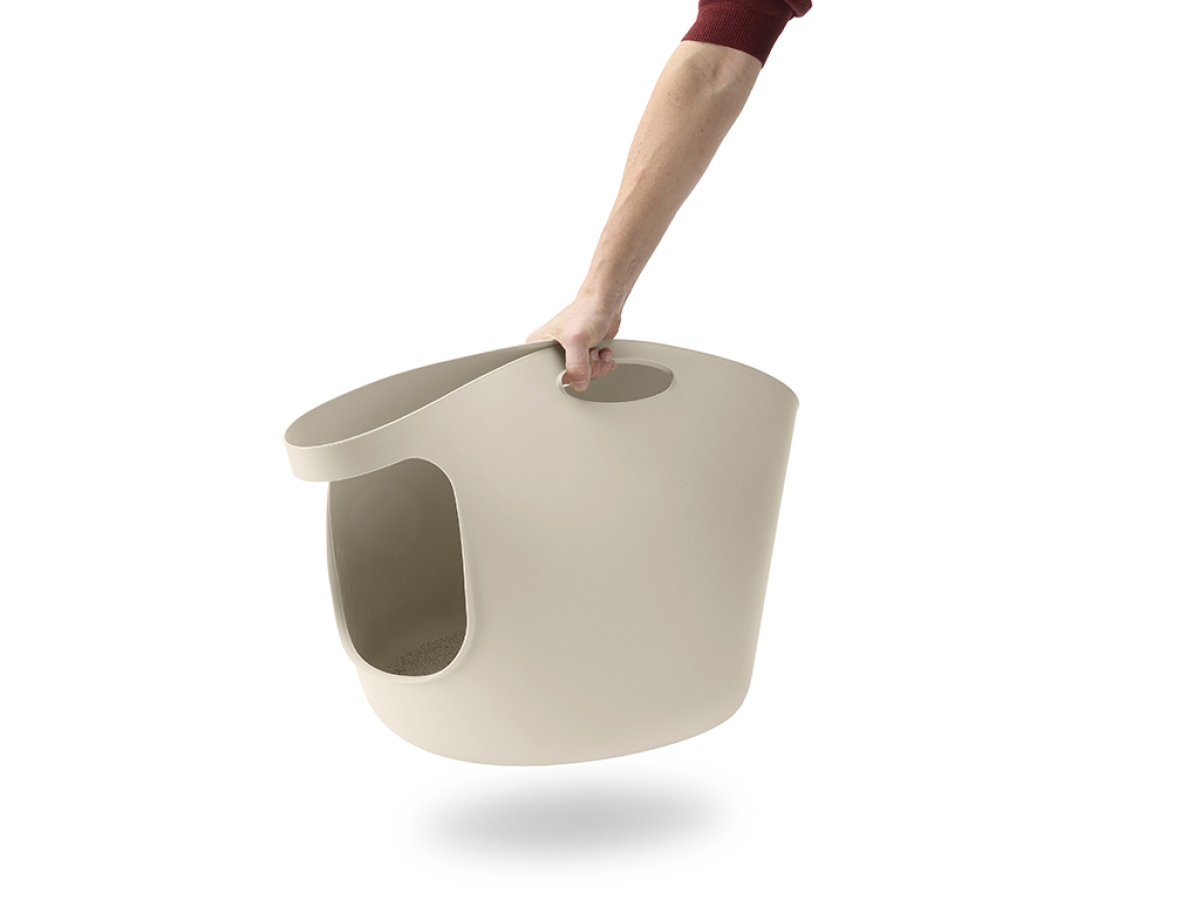 Flex-a-loo Mocha flexible open cat litter tray with high sides and low entry