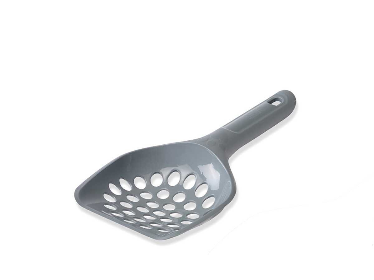 Savic Macro Litter Scoop for coarse clumping cat litter – durable plastic scoop with large holes.