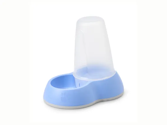 Loop Water Dispenser 0.7L – A modern pale blue pet water dispenser with a non-slip base, transparent container for water level monitoring, and an integrated hand grip for easy use.