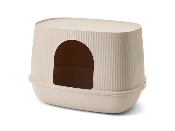 Savic Moona hooded cat litter box in mocha with rounded shape, ribbed surface and front door opening.